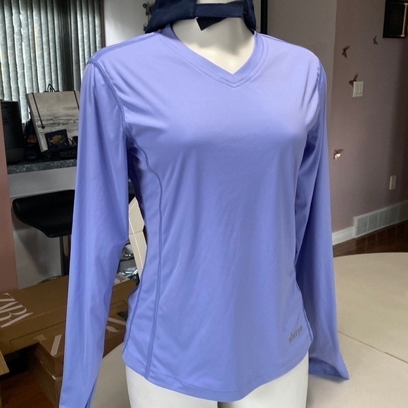 Sherpa Adventure Gear Women's Recycled Polyester Long Sleeve V-Neck T-Shirt - Picture 3 of 12